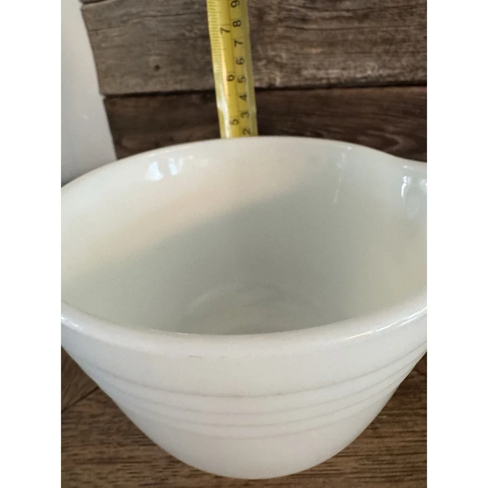 Vintage Pyrex Hamilton Beach White Milk Glass Ring Mixing Bowl With Spout